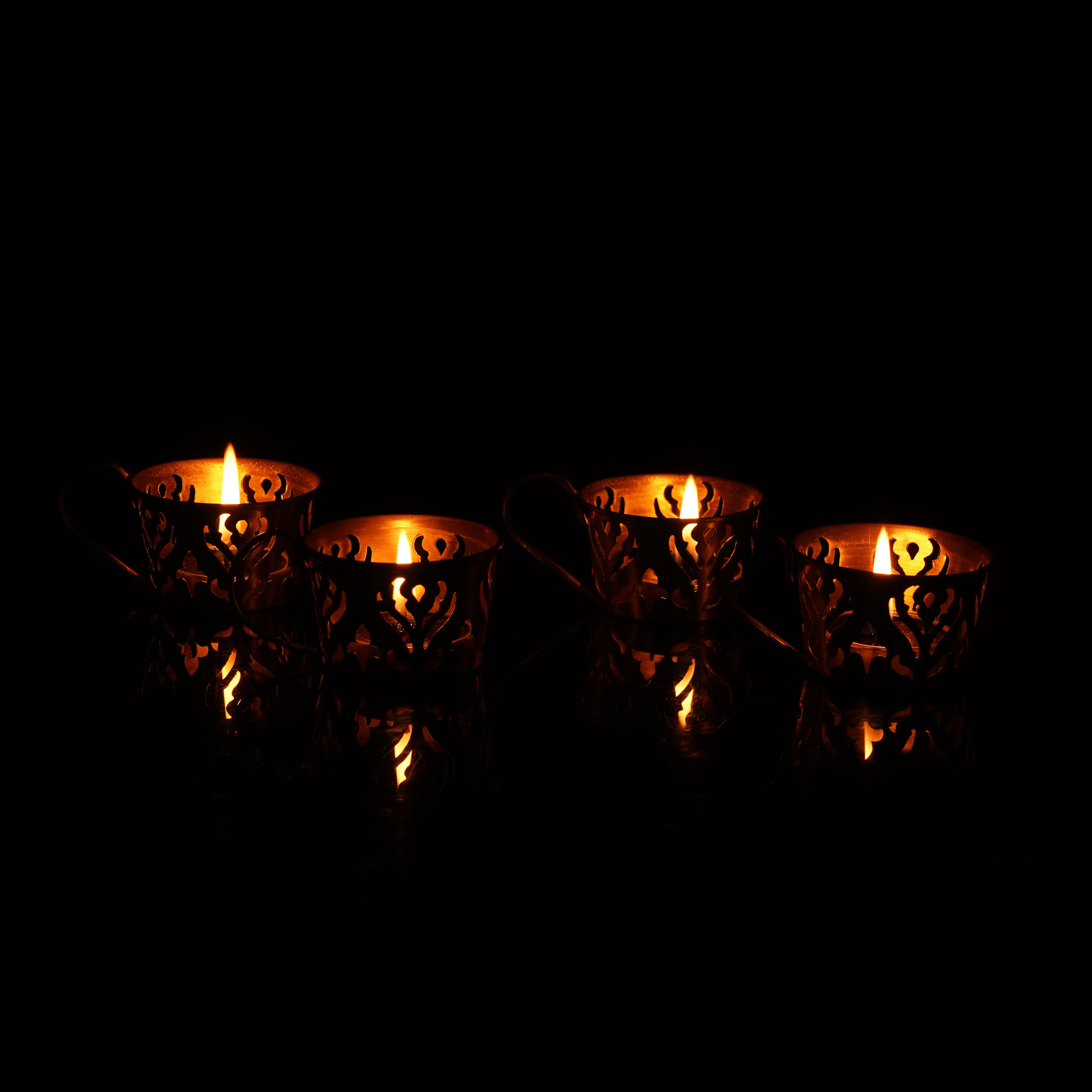 Victoria Tea Light Holder Set of 4